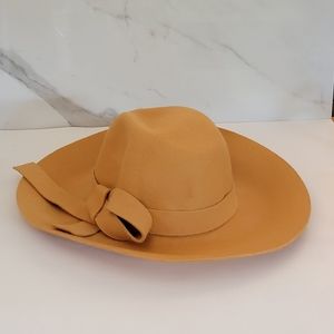 Renee's NYC Accessories Mustard Color 100% Wool hat